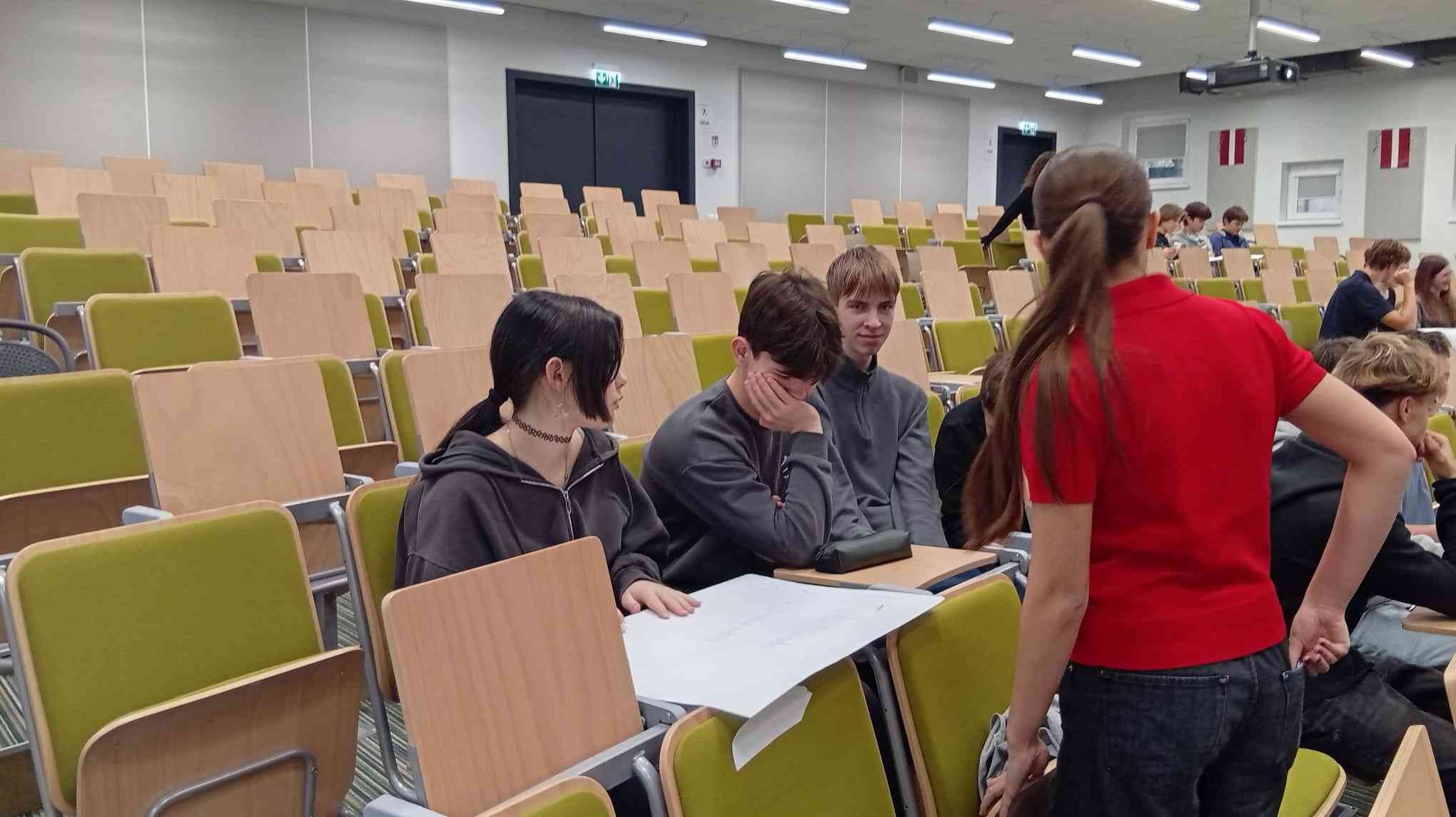 kont3.jpg