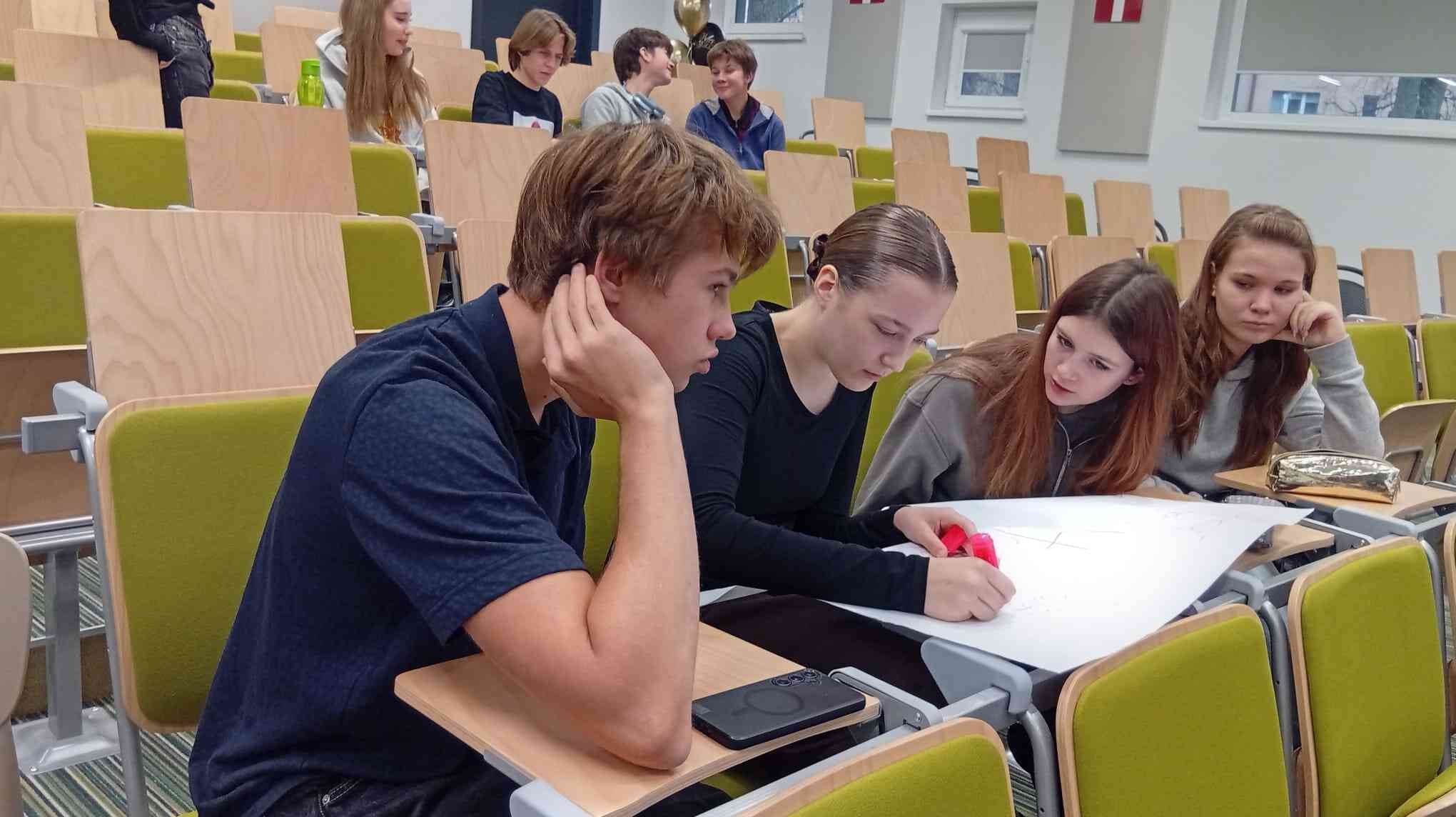 kont4.jpg
